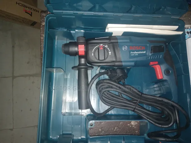 Bosch GBH 220 Rotary Hammer - 1