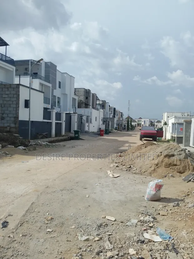 5-Bedroom Duplex for Rent in Ochacho Estate, Life Camp - 1