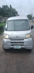 Daihatsu Hijet 2012 Silver - 2