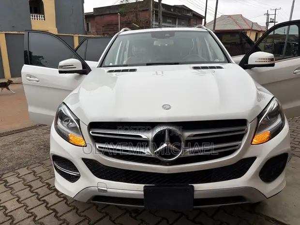 Mercedes-Benz GLE 350 2017 White - 1