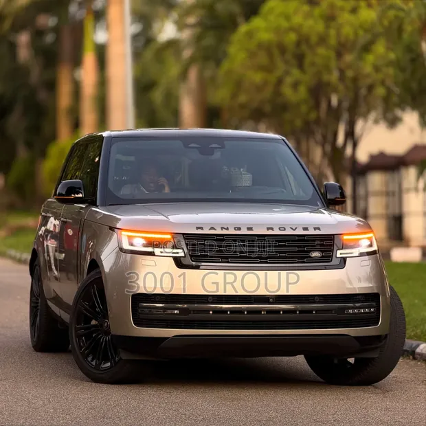 2025 Land Rover Range Rover P530 - 1