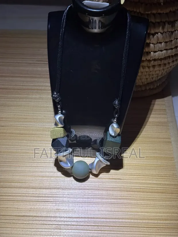 Kyakyawar Agogon Hannu na Katako da Fata - Sabon - 1