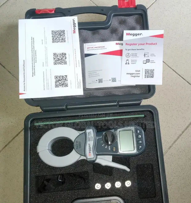 Megger DET14C Digital Earth Clamp Tester - 1