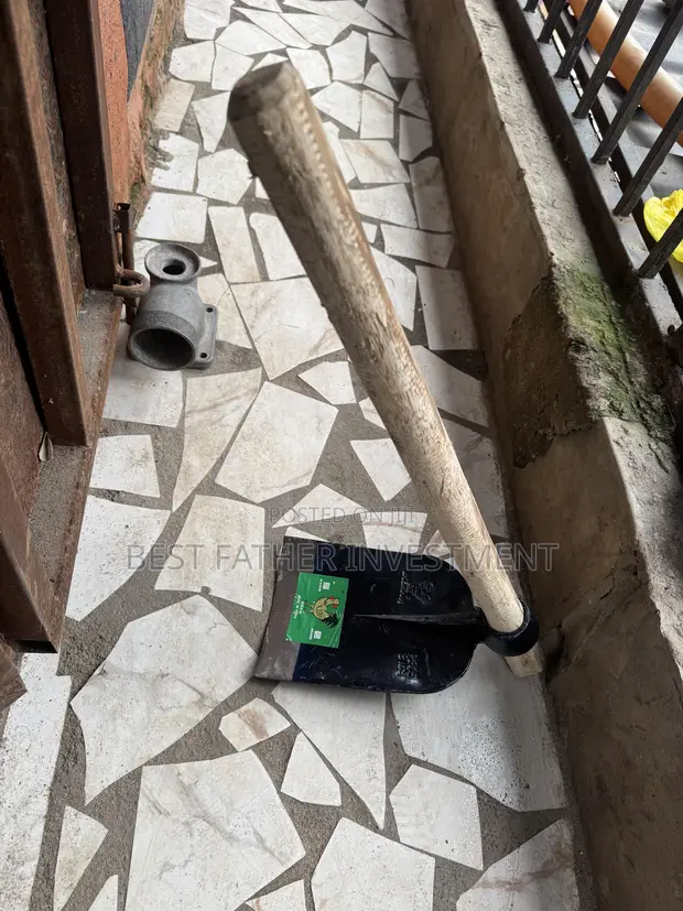 Durable Imported Portable Hoe - 1
