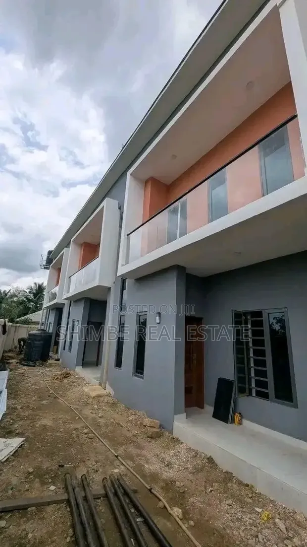 2-Bedroom Duplex for Sale in Shelter Afrique, Uyo - 1