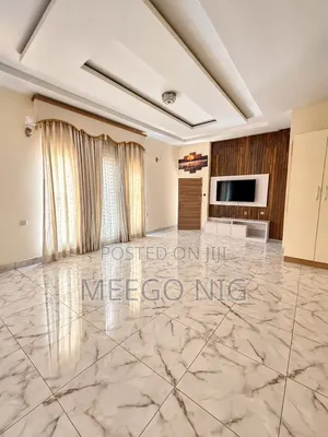1 Bedroom Master En-suite Apartment a Cikin Gidan Raba Gida a Thomas Estate, Lekki
