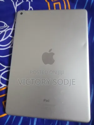 Apple iPad 9.7 (Gen 6) 32GB Silver