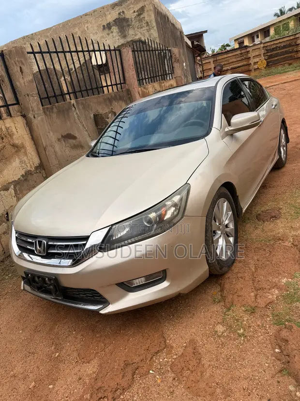 Honda Accord 2014 Zinariya - 1