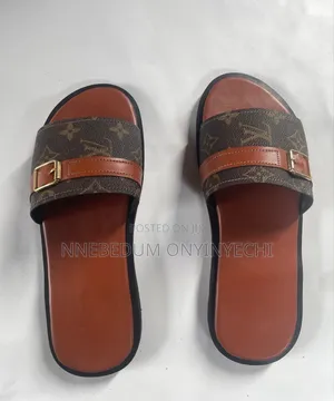 Slippers na Mata masu Kyau da Aka Yi Da Hannu
