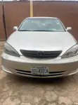 Toyota Camry 2004 Grey - 2