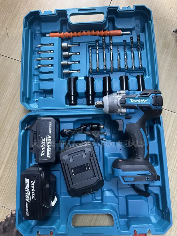 Makita Cordless Impact Wrench 118V - 1