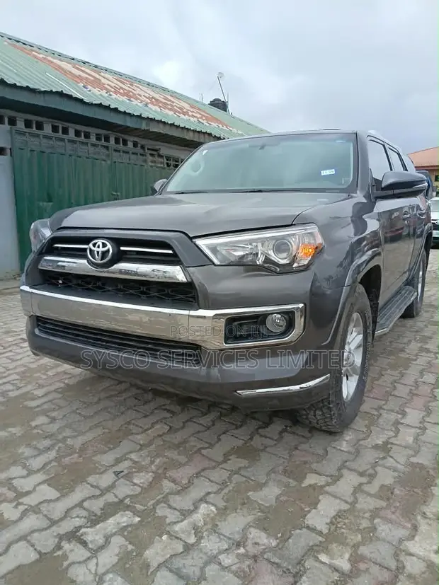 2017 Toyota 4-Runner Limited 4x2 SUV - 1