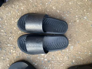 Luofu Rubber Slides - Girman 39-42