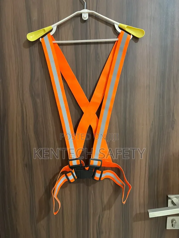 Reflective Safety Jacket for Construction Engineering - 1