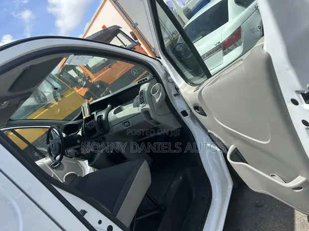 Opel Vivaro Cooling Van 2015 - 1