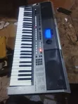 Yamaha PSR-E443 Electronic Keyboard - 2