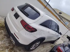 Mercedes-Benz GLC300 2018 White