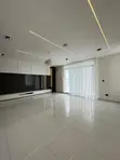 5-Bedroom Duplex with Penthouse, Cinema & Pool in Chevron - 3
