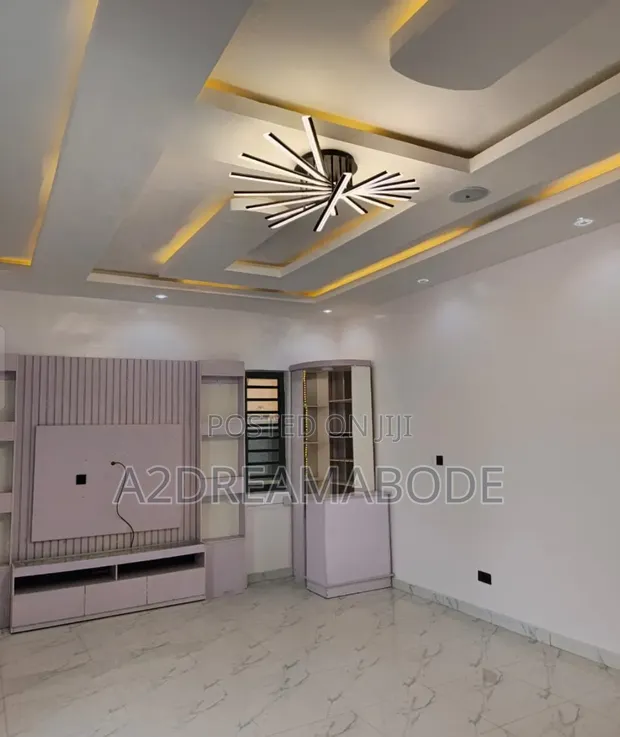 5 Bedroom Duplex with BQ in Omole Phase 2 - 1