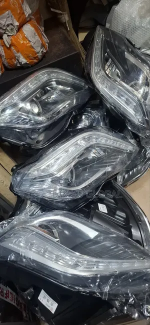 Headlamp Mercedes-Benz GLK350 (2010-2015)