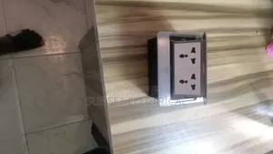 Underground Pop-Up Multi Socket (UK Brand)