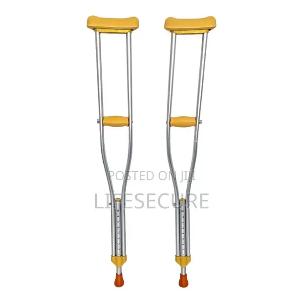 Adjustable Underarm Crutches for Fracture Recovery - 1