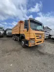 SINOTRUK HOWO 371 6x4 Heavy Duty Tipper Truck - 1
