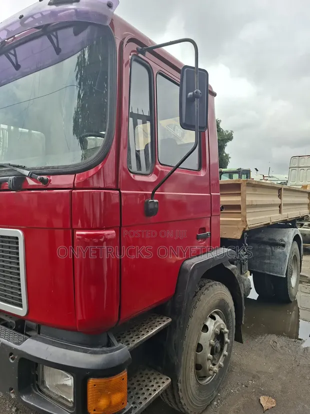 Tokunbo MAN Six-Tyre Dump Truck (2003) - 1