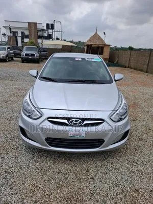 2017 Hyundai Accent SE Hatchback - Silver