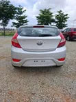 Hyundai Accent SE Hatchback 2017 - Launin Azurfa - 4