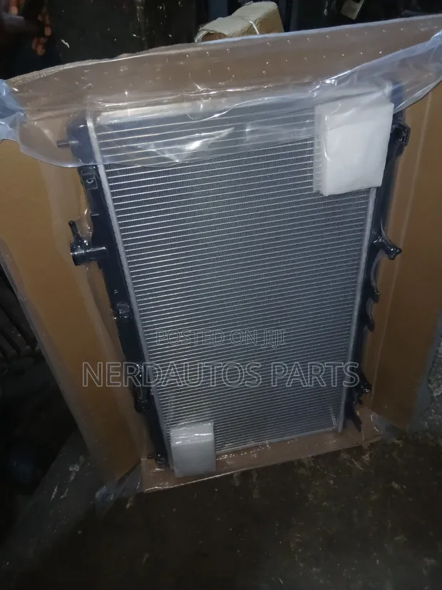 Sabon Radiator na Honda Accord (2003-2007) - 1