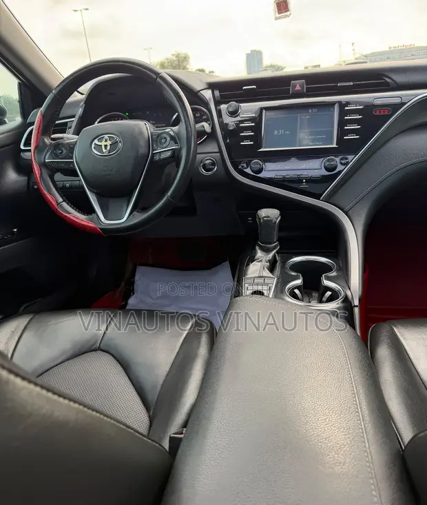 Toyota Camry XSE 2018 Gray - 1
