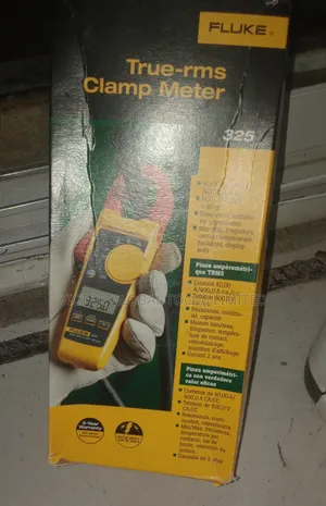 Fluke 325 Digital Clamp Meter