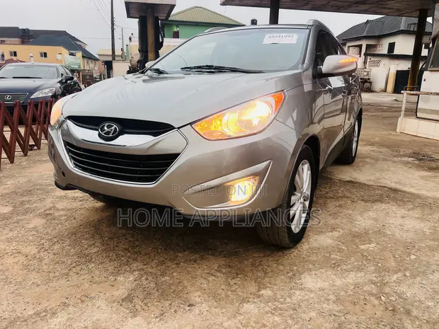 Hyundai Tucson Limited AWD 2013 Silver - 1