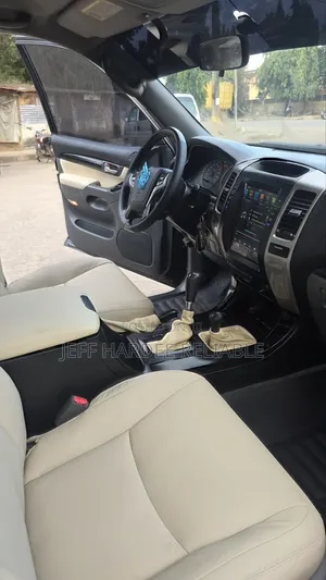 Toyota Land Cruiser Prado 2007 (An Gyara Zuwa 2021 Model)