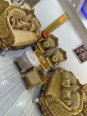 Sofar Sarki na Masar mai Kujeru 8 na Alatu