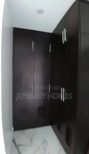 3-Bedroom Townhouse/Terrace for Sale a Amuwo-Odofin