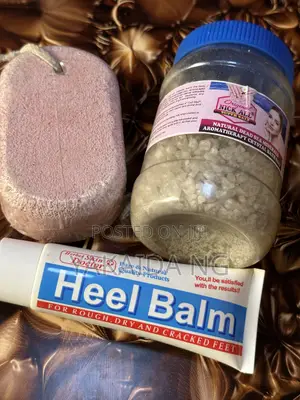 Kayan Gyaran Kafa: Dutsen Pumice, Balm na Tumami & Gishirin Teku