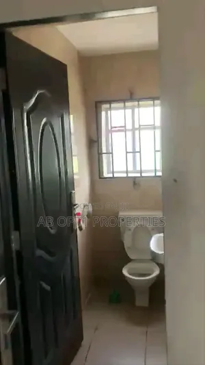 1 Bedroom Room & Parlour in Second Ugbor, Benin City