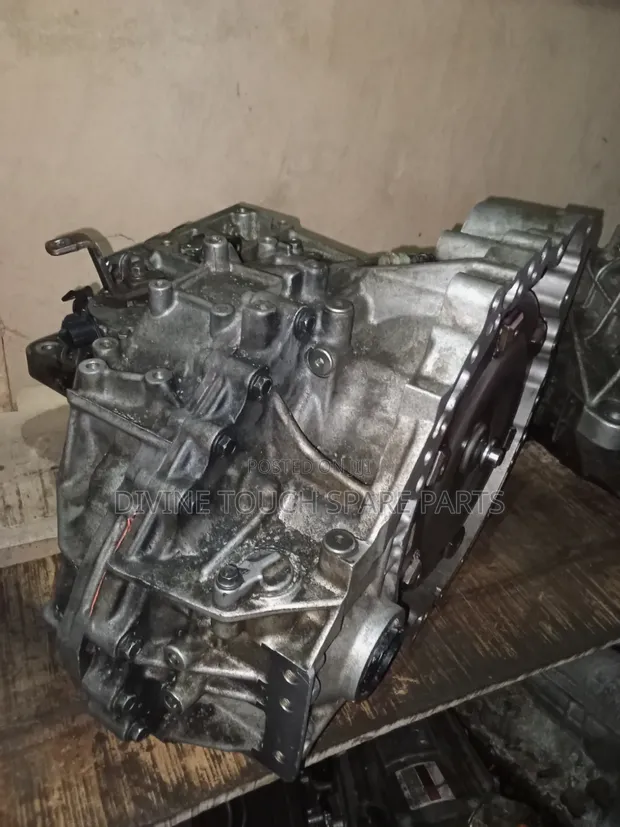 Toyota Camry V6 Gearbox (22-Pin) - 1