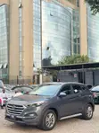 Hyundai Tucson Sport FWD SUV 2017 - Launin Fari - 2
