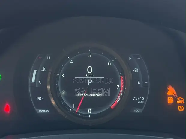 Lexus IS 250 4WD 2014 Silver - 1