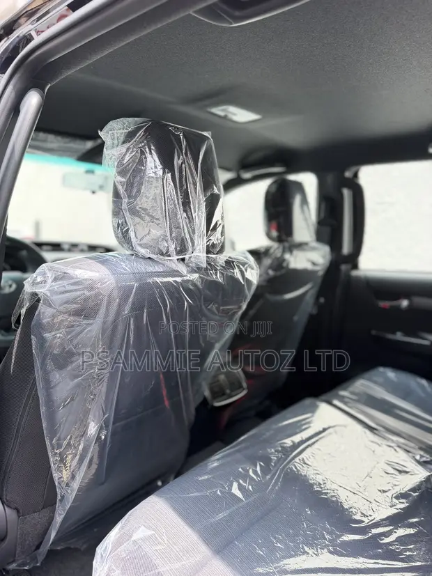 Sabon Toyota Hilux Adventure SR5 2025 - 1