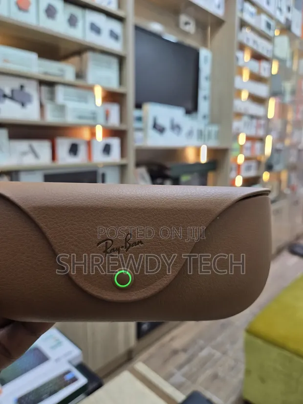 Ray-Ban Meta Smart Glasses (Gen 1) - 1