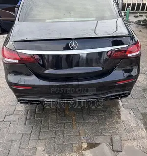 2017 Mercedes-Benz E300 4Matic AWD Sedan