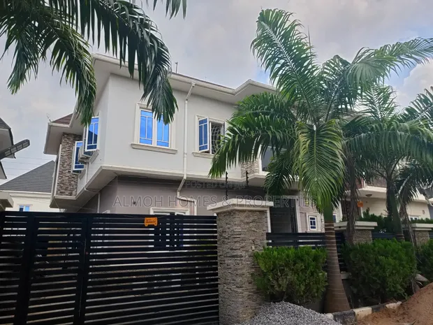 4 Bedroom Duplex with BQ for Rent in Sabon Lugbe - 1
