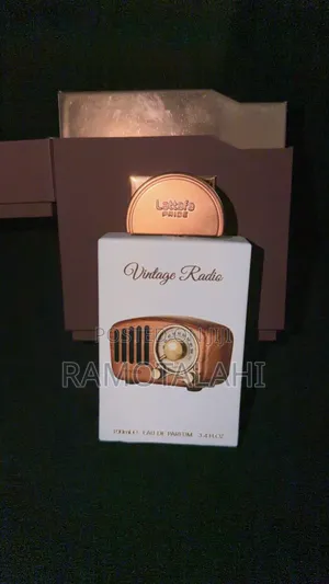 Lattafa Vintage Radio Eau de Parfum - 100ml