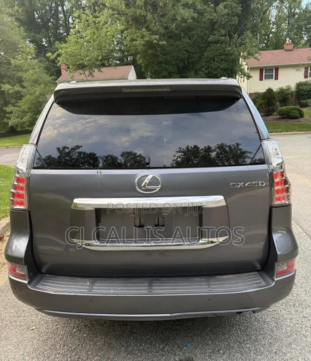 Lexus GX 2015 Gray - 1