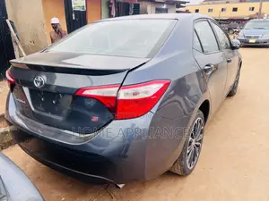 2016 Toyota Corolla S Sedan - Foreign Used