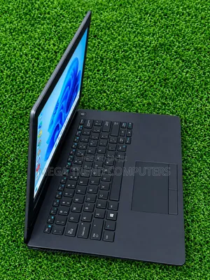 Dell Latitude E7270 Laptop - Core i7, 8GB RAM, 128GB SSD